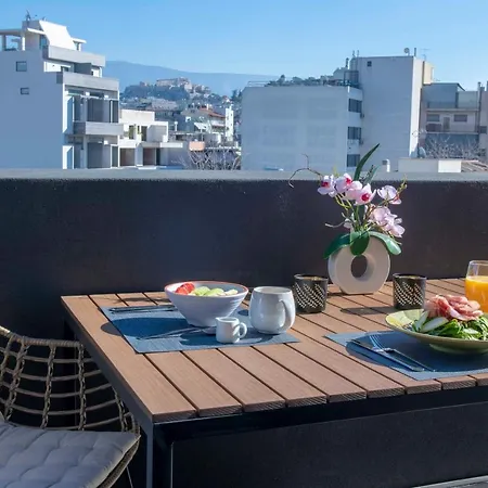 Luxury Penthouse With Acropolis View And Jacuzzi *