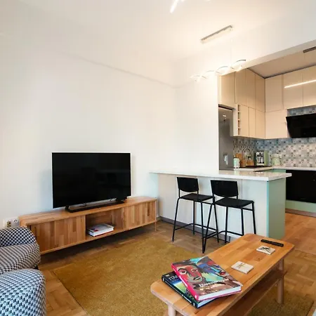 Luxury Near Edem Apartment