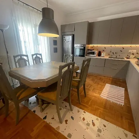 Pagrati Flat 7 Atenas