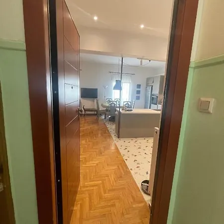 Pagrati Flat 7 Apartamento Atenas
