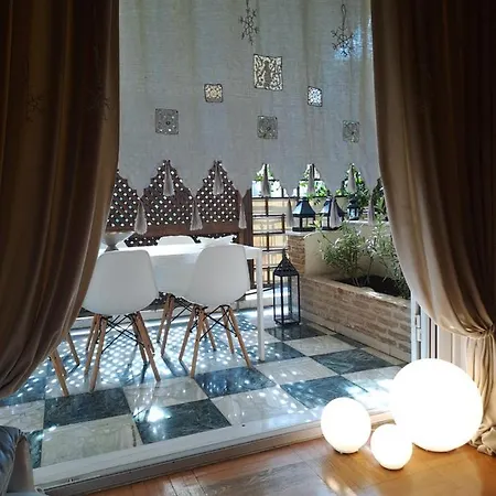 The Magnolia - Sophisticated Apartment