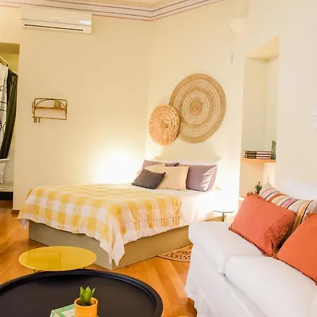 Apartment Neoclassical