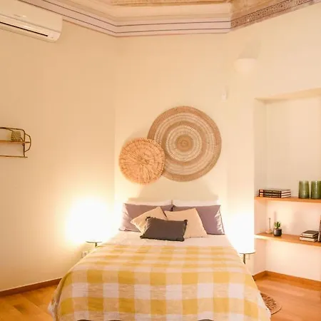 Apartment Neoclassical