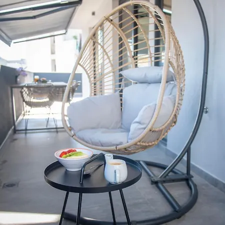 Luxury Penthouse With Acropolis View And Jacuzzi Athens
