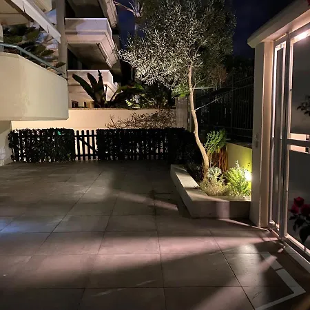 Bright, Cosy Close To Glyfada & Center *