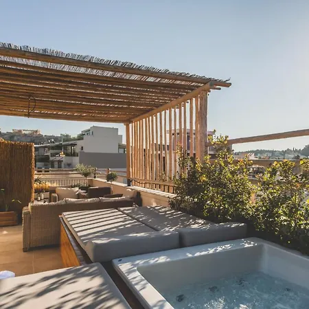 Apartment Living Stone Azurite: Luxury Acropolis-view With Jacuzzi Athens