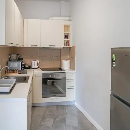 Historic Centre Renovated Apartment *
