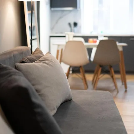 Central, Spacious 5 Min Walk To Acropolis Apartamento Atenas