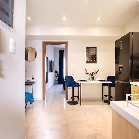 Blue Horizon - Center Close To Metro Apartamento Atenas