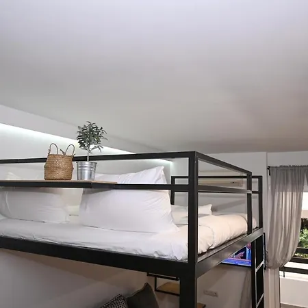 Apartment Urban Loft By Neuvel