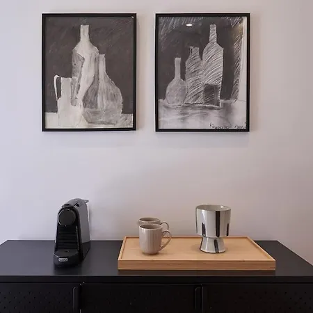 A Sunkissed Retreat Under The Acropolis Athens
