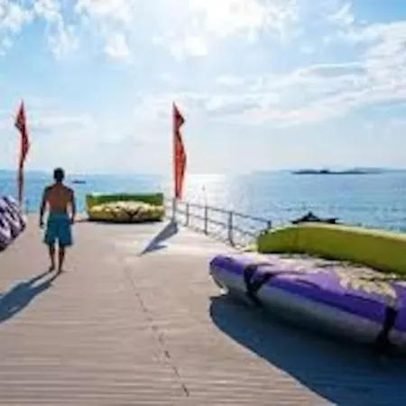 Elegant Seaside 2 Floor Apartment *
