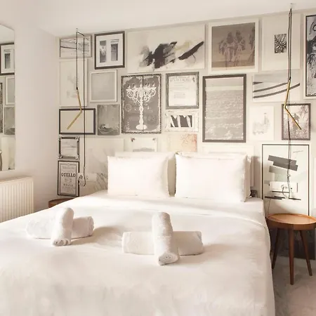 Luxury Near Acropolis-living Stone Gold * Atenas