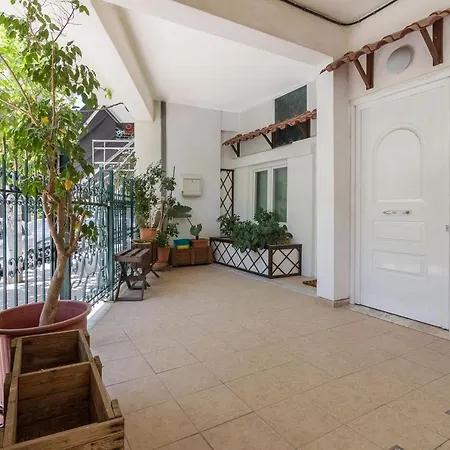 One Comfy Studio In Kallithea Apartment