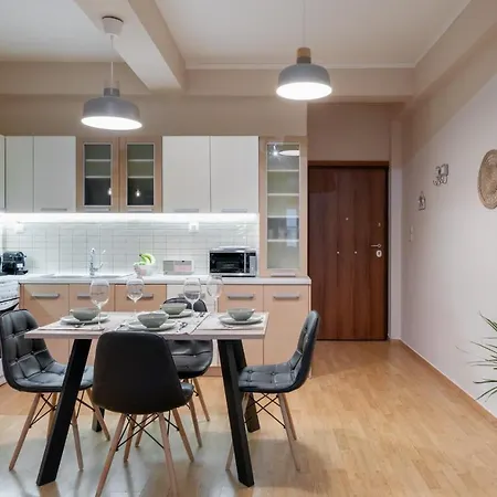 Plaka With Terrace View Apartment