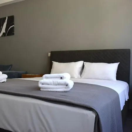 Acropolis View Downtown Apartment *