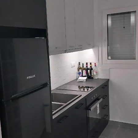 Cozy Nest Apartment Athens