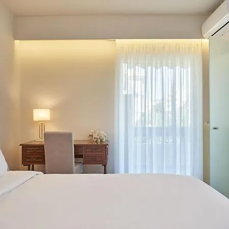 Marousi Fashion N Bright 2bd Apartment *