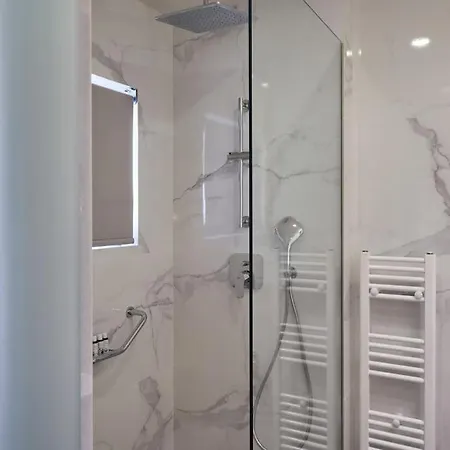 Apartment Marousi Fashion N Bright 2bd *