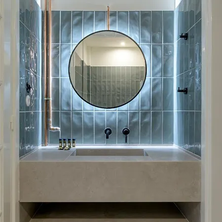 Appartement An Outstanding 3 Bdrm In The Heart Of *