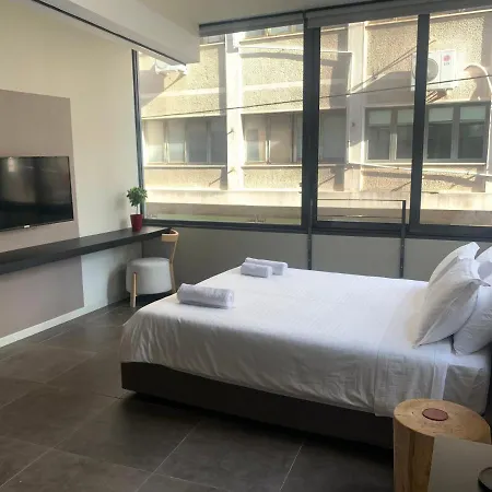Apartment M17 & In The Heart Of