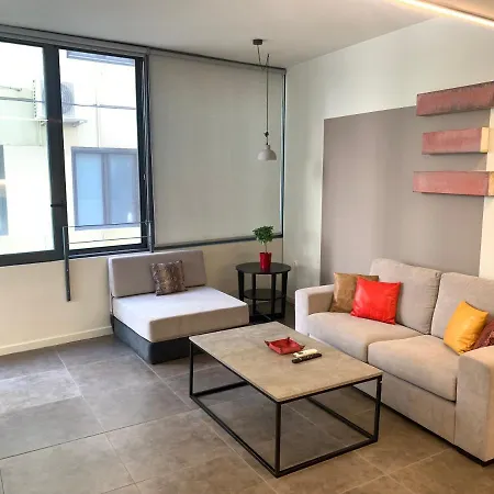 Apartment M17 & In The Heart Of