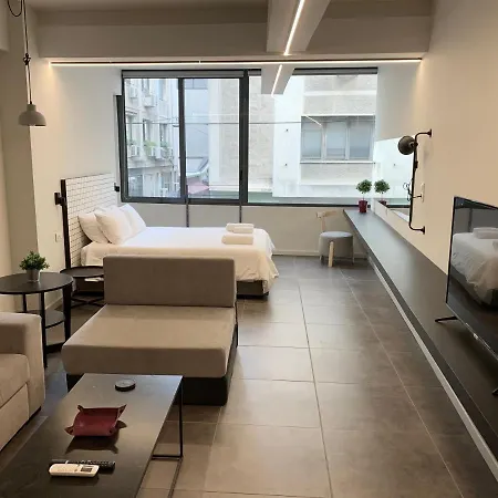 Apartment M17 & In The Heart Of