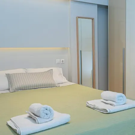 Nikkis Flat - Kolonaki Square Apartment *