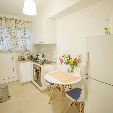 Apartment 350m From Museum Of Acropolis A Cozy & Quiet House *