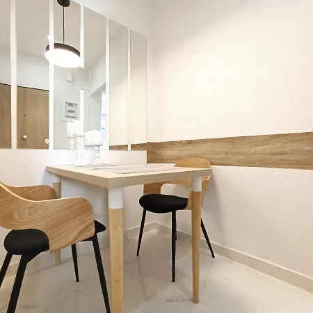 Mikalis Apartment Athens