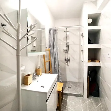 Mikalis Apartment *