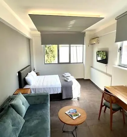 Acropolis View Downtown Apartment