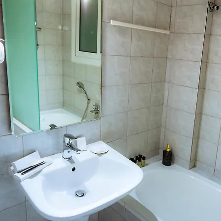 Plaka Apartment