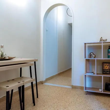 Plaka Apartment *