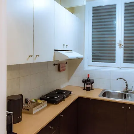 Apartment Plaka *