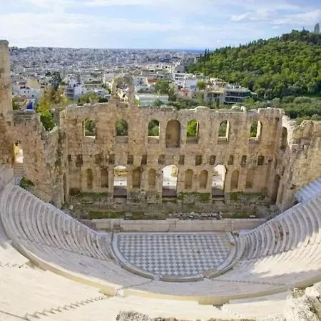 Traveler's Dream In Historic Acropolis Downtown Афины
