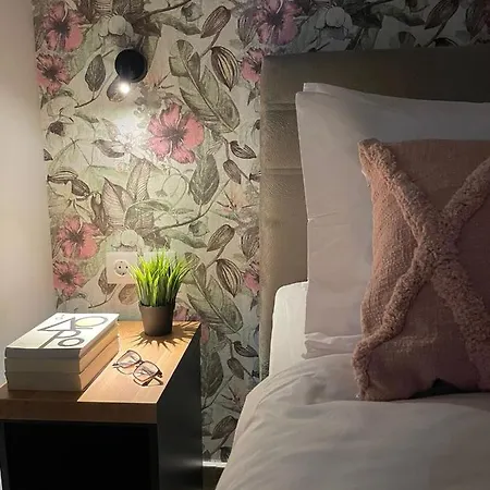 Apartment Raise Averof Serviced Athens