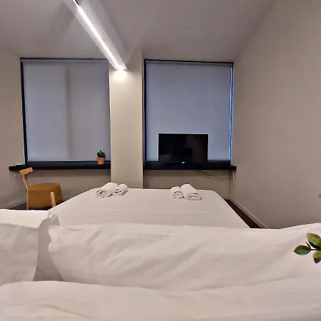 Apartment M17 & In The Heart Of