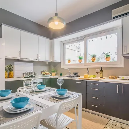 Glyfada's Apartment *