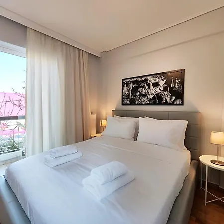 Apartment Menelaou By