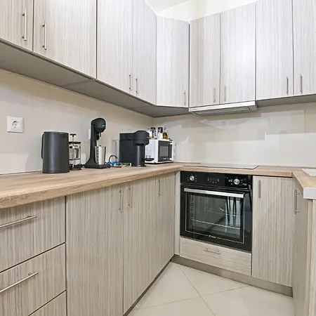 Apartment Areos Comfort Living - Alexandras Ave 72 Athens