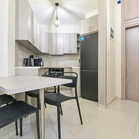Apartment Areos Comfort Living - Alexandras Ave 72 Athens