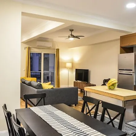 The Parthenon Terrace Renovated With A View ! Apartment *