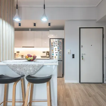 Comfy And Modern * Athens