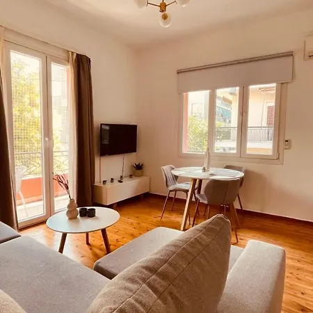 Apartment Daisy 15 Min To Acropolis Athens