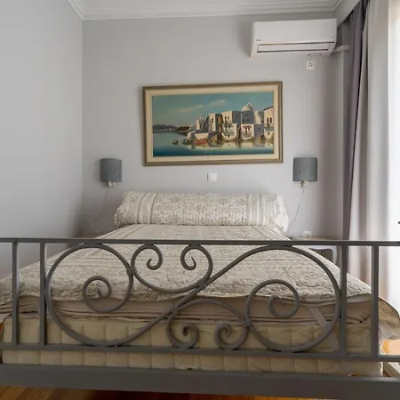 Hostel Ioanna's Hellenic Hospitality *