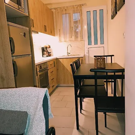 In The Heart Of City Apartment *