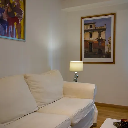 1bd Close To Metro Station Ampelokipoi Apartment *