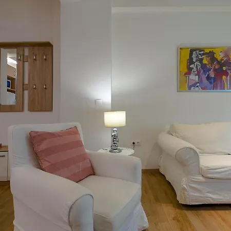 1bd Close To Metro Station Ampelokipoi Appartement