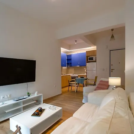 1bd Close To Metro Station Ampelokipoi *